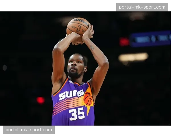 凯文·杜兰特面对旧主雷霆得到41分,太阳稳固西部前四 凯文·杜兰特面对旧主雷霆得到41分,太阳稳固西部前四